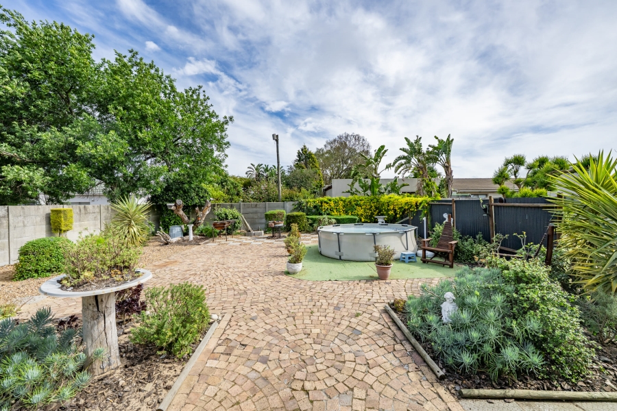 3 Bedroom Property for Sale in Morgenster Heights Western Cape